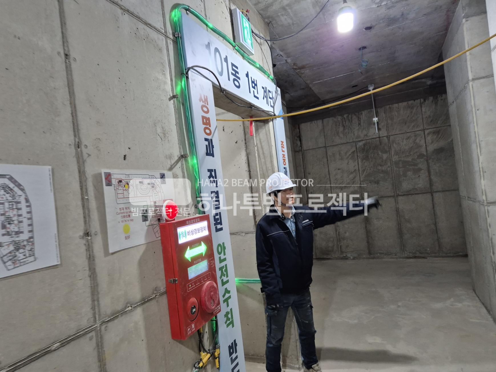 3730978545_0IYjJaZs_572ed158dd8423eafdbb0f50b7a6ca62d003ebdd.jpg 이미지크게보기