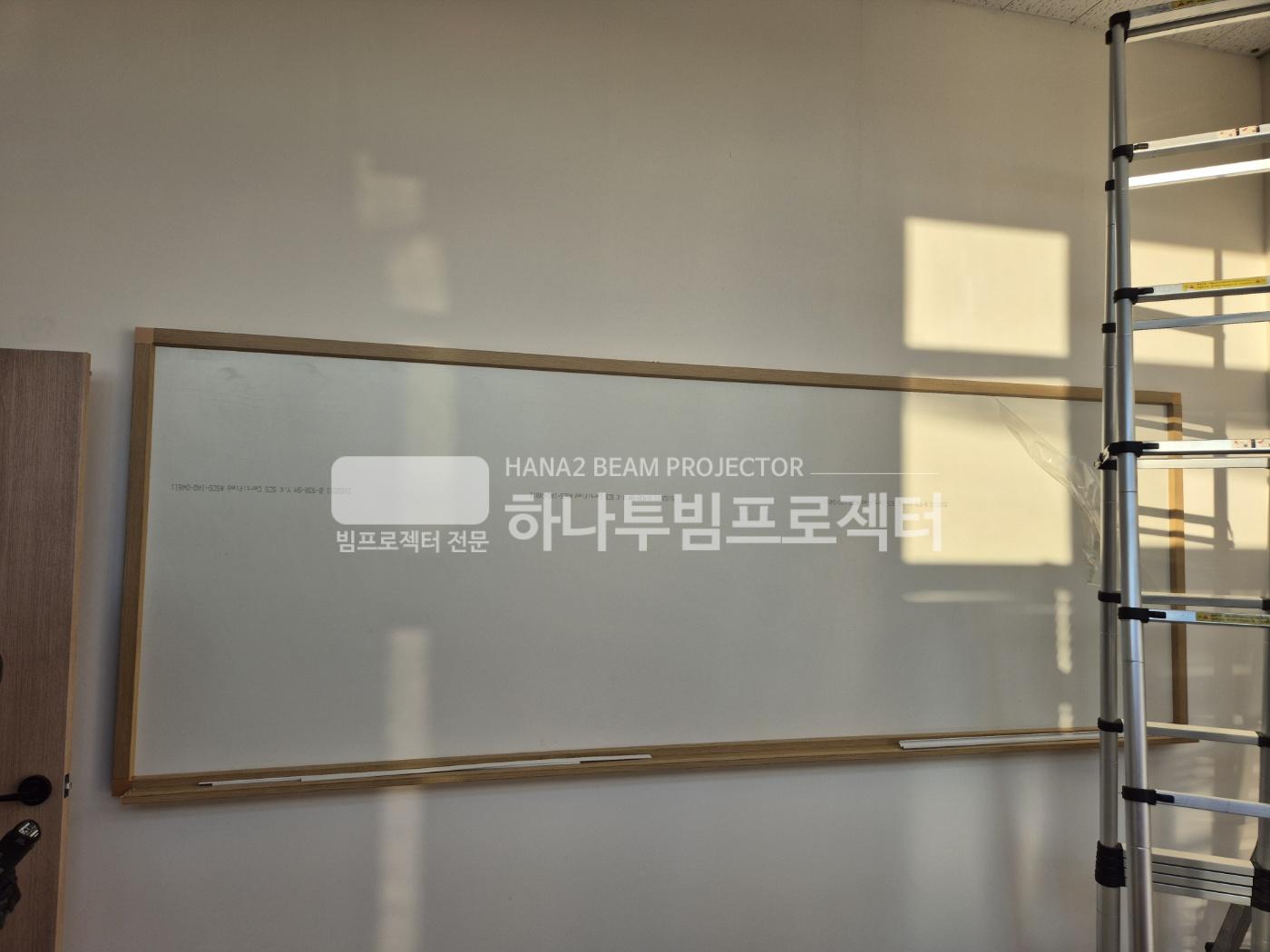 3730978545_0NF2bVeM_504e33aaf4415b0b85b3de28264bb8d90bbf6634.jpg 이미지크게보기