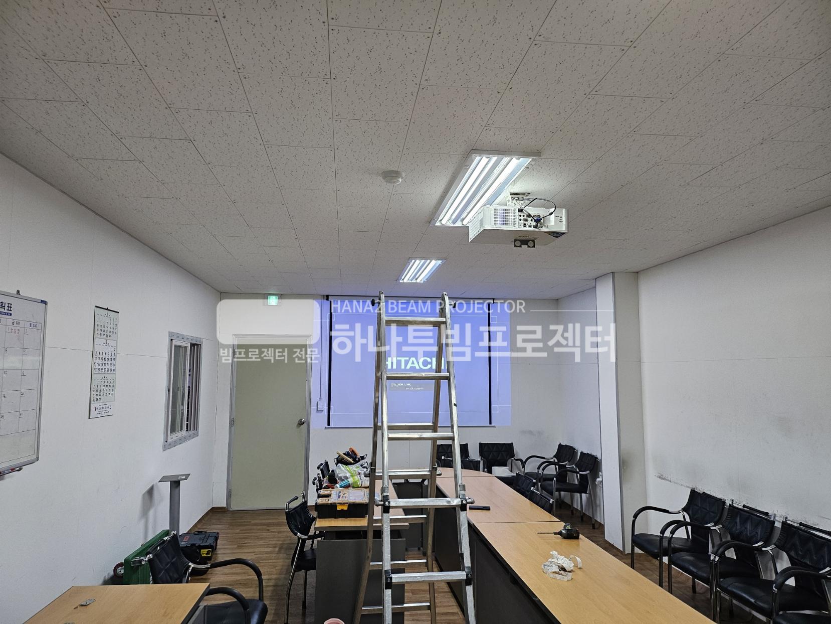 3730978545_2Q3GPaFD_22f2585552f6bfaa0759fb409c579e5a57d4ca18.jpg 이미지크게보기