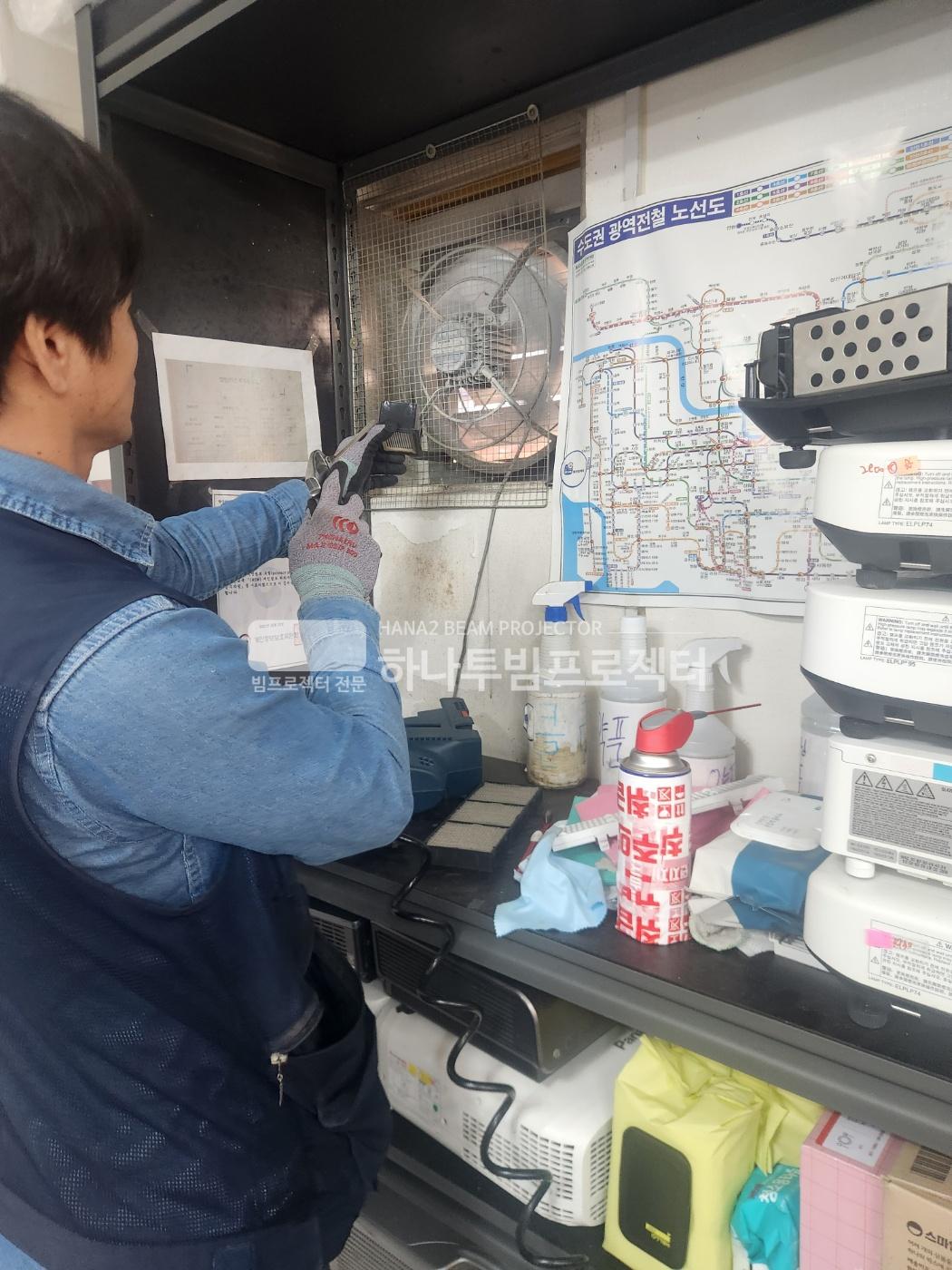 3730978545_4PiWy7Zh_25c216b88ea7ad2e2ee39b191c4d5261994c4710.jpg 이미지크게보기