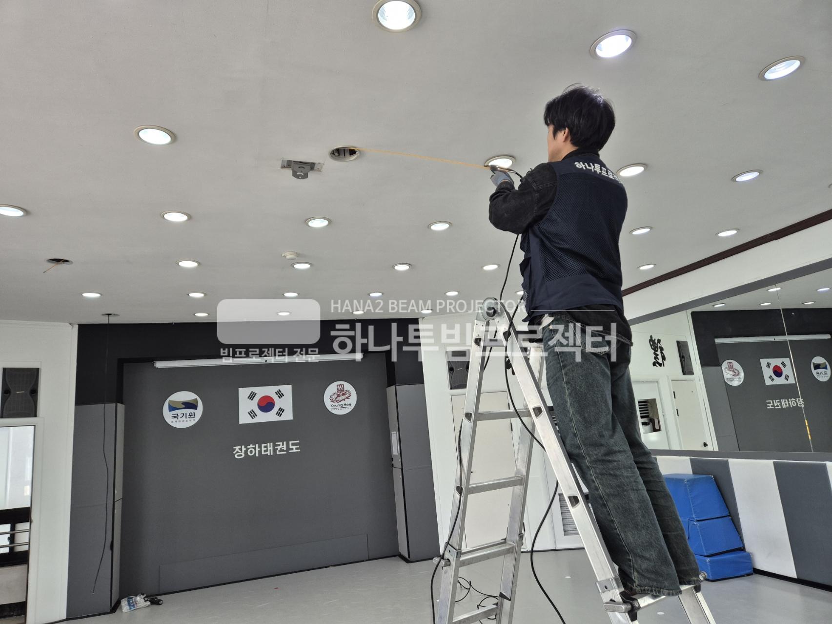 3730978545_5mDcTRwl_54d6077fbf557e6bf290512cb084a0c69978133b.jpg 이미지크게보기