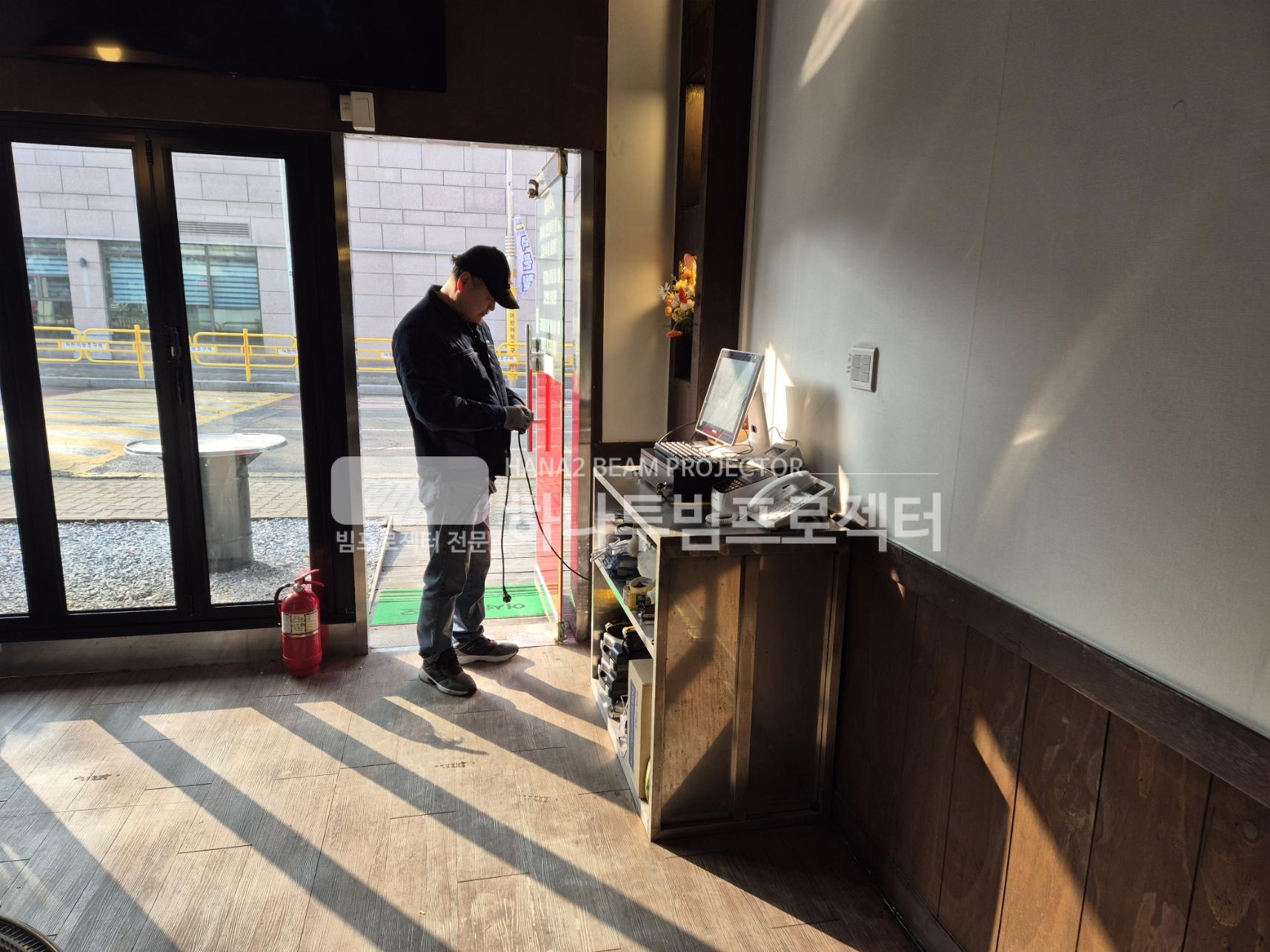 3730978545_72ygsPuI_42347e18d3666adf7ff61327a710a6b2b22ce463.jpg 이미지크게보기