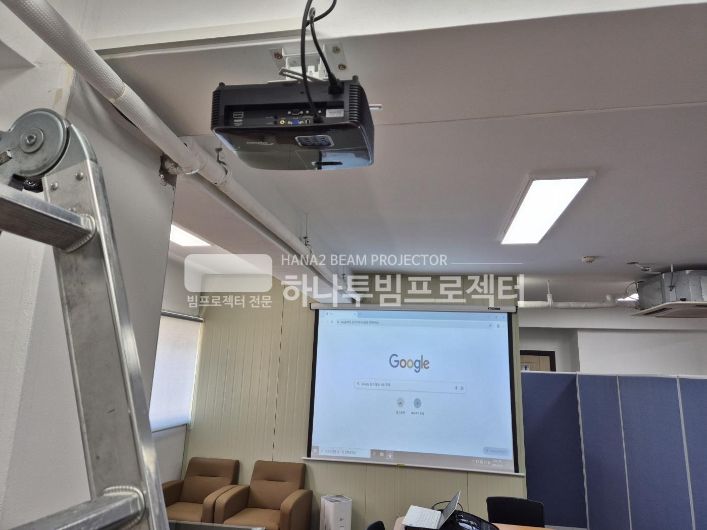 3730978545_8OkSlxVi_c15e467a398d7ed57ed5604c4528a4e1e70de72e.jpg 이미지크게보기