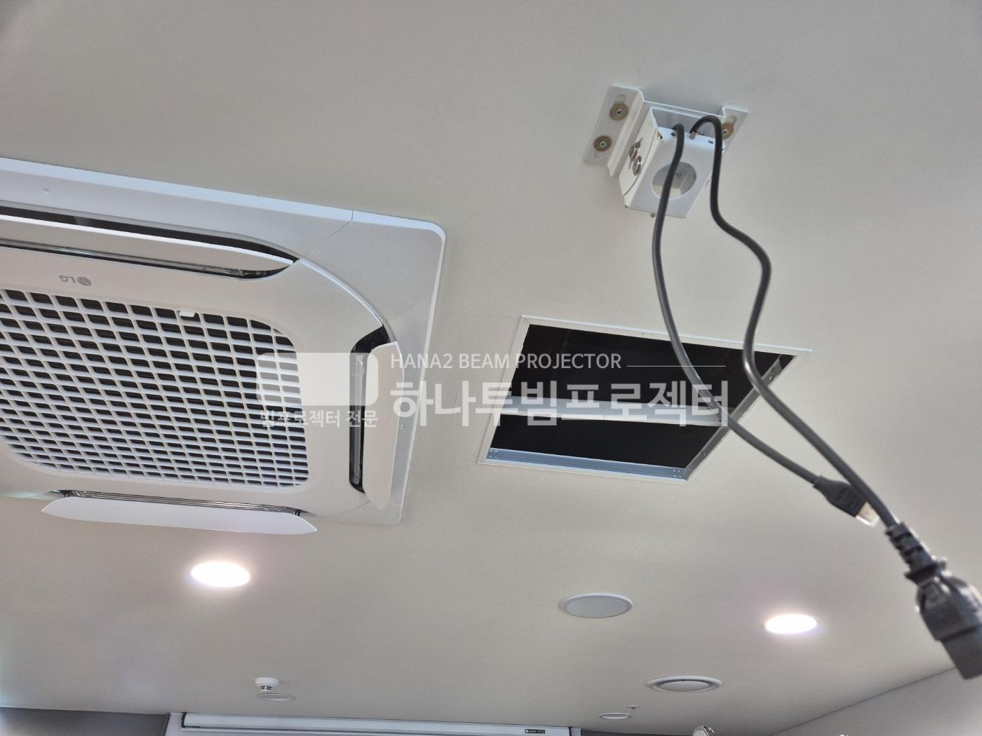 3730978545_AJi4o3va_82175040a4fa408c049e32e995662909527bd3b7.jpg 이미지크게보기