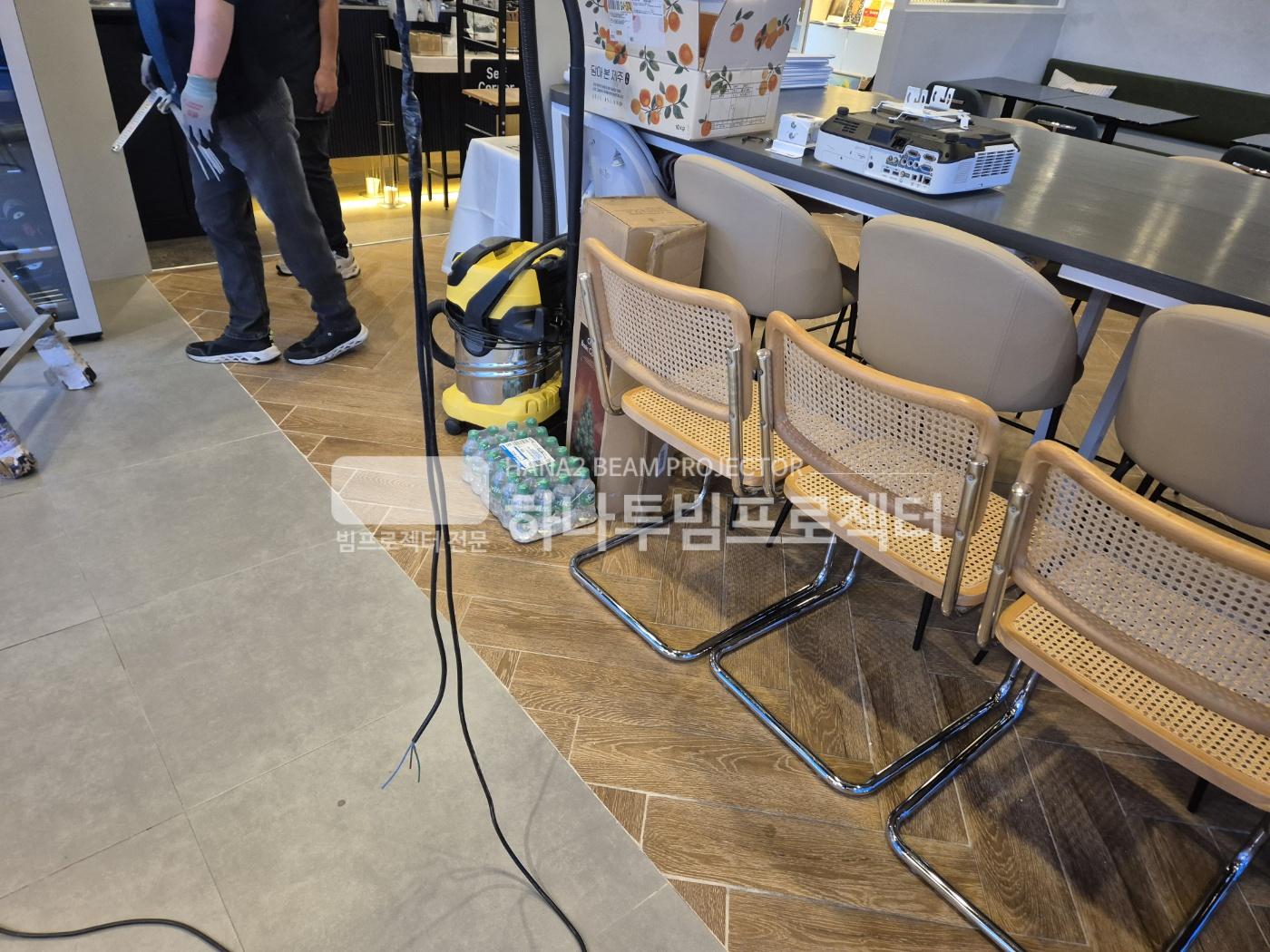 3730978545_AeZYw1JV_d0e28cb3b64c82f3bf77fbba5351cd31a66474d5.jpg 이미지크게보기