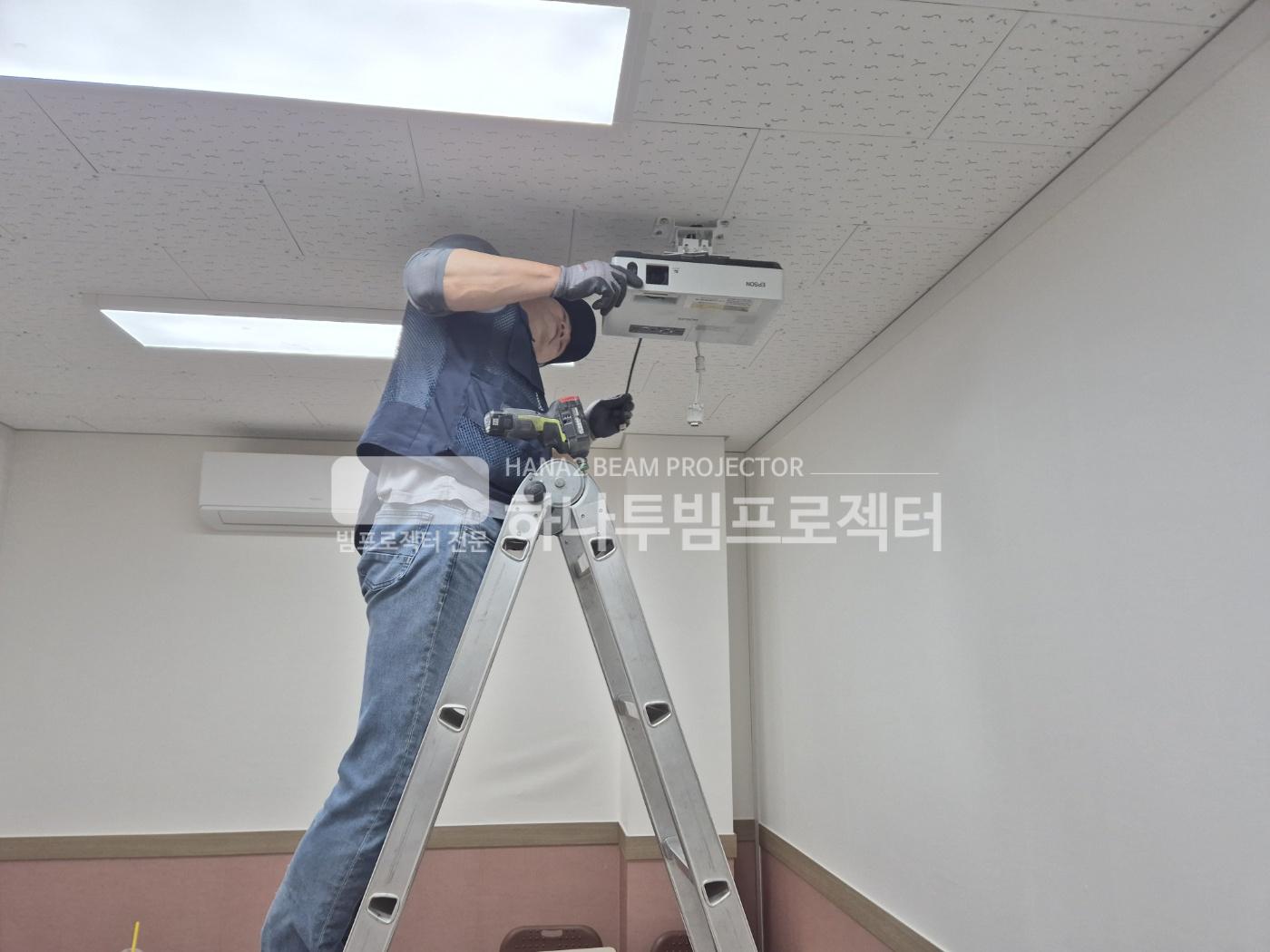 3730978545_BvuwZeps_5375ef91090e7f866d1c2180626e54525f7d48ac.jpg 이미지크게보기