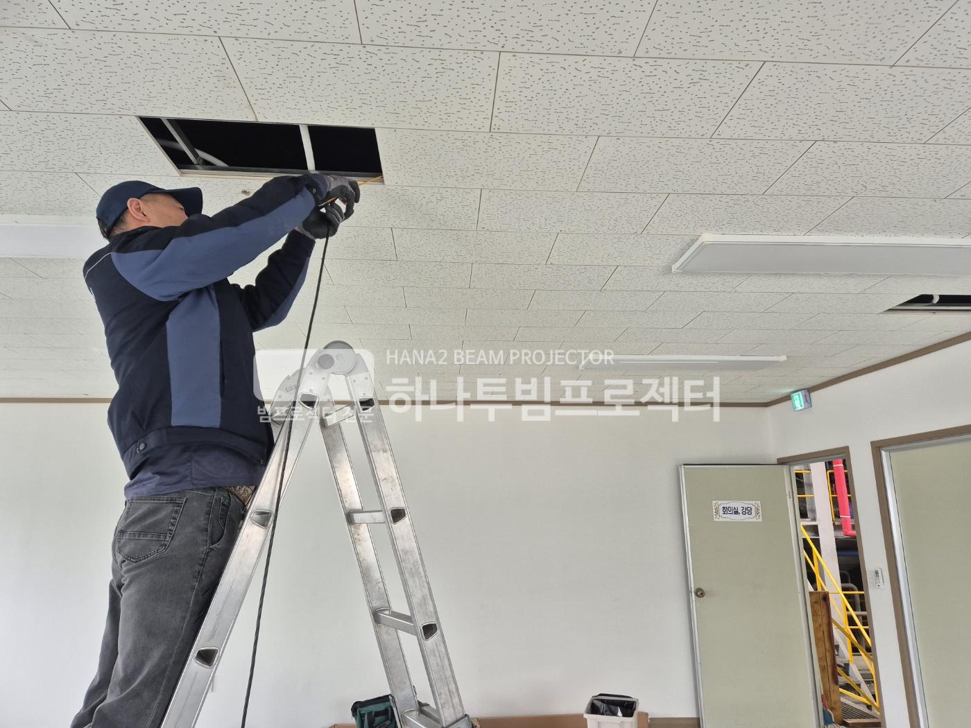 3730978545_DbScdnwF_0bec7549551eace96885abf6fdab294c3bc3f51f.jpg 이미지크게보기