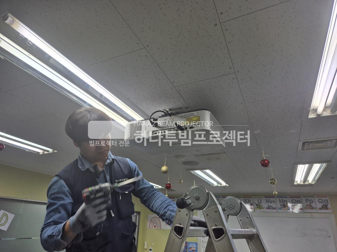 3730978545_Dvx58w46_07acb5a597d5f24d85bdaac4636339095f7f3168.jpg 이미지크게보기
