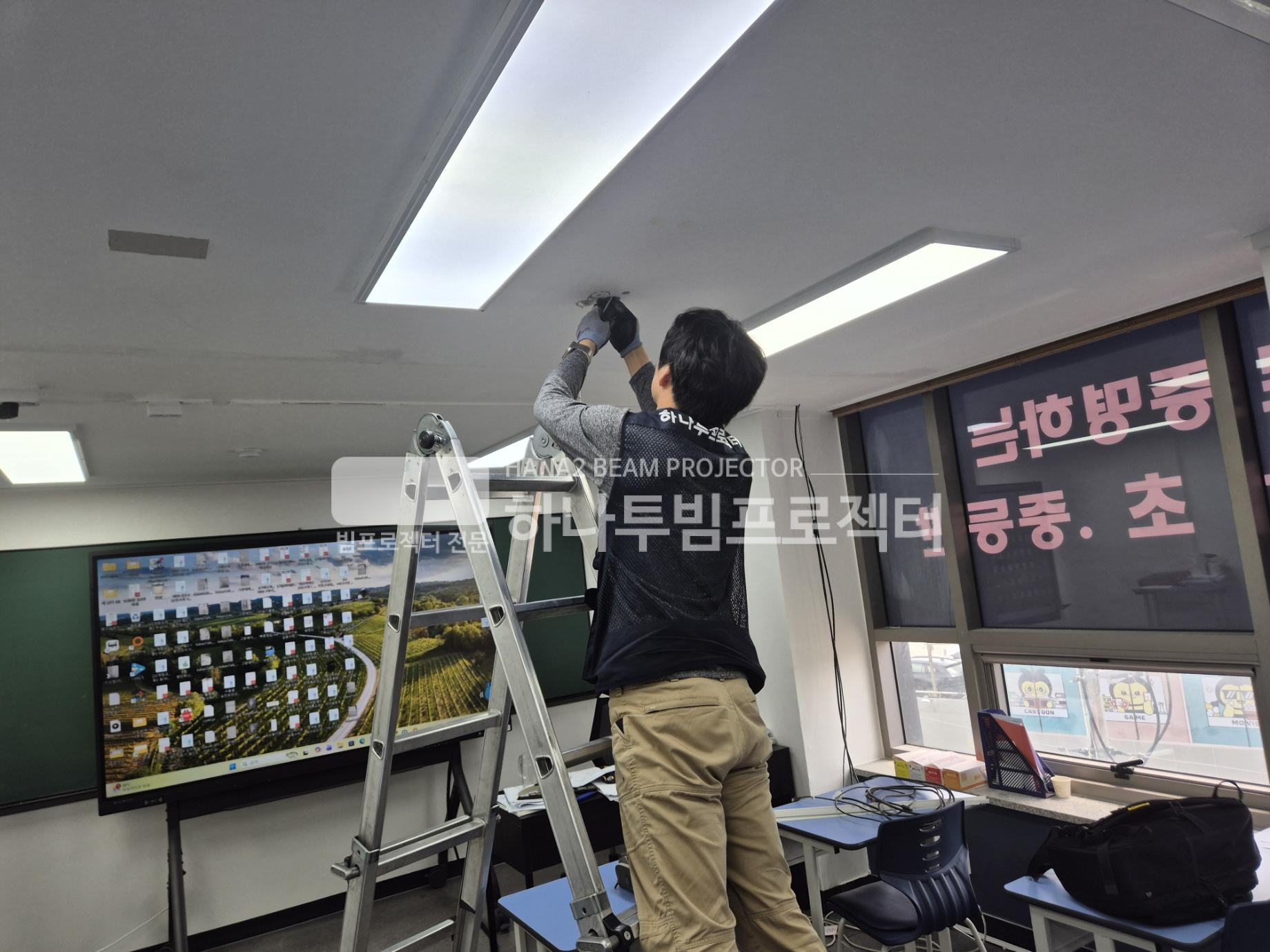 3730978545_ElgLG13F_dd1c1358fb1a44d45e589c5d153a652ed6345a55.jpg 이미지크게보기