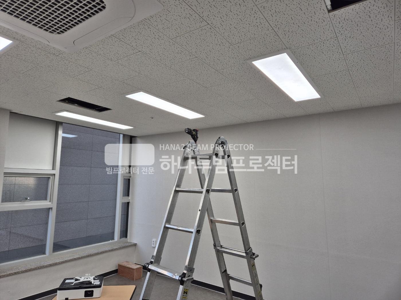 3730978545_FbL2rGyf_1aa5fe13c6a15697a93546664382a05d6ce93f75.jpg 이미지크게보기