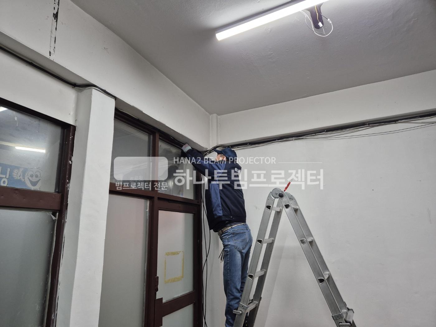 3730978545_IJ50V3ma_add541cf27685b5513f6e1a64c315beeff7e0a76.jpg 이미지크게보기