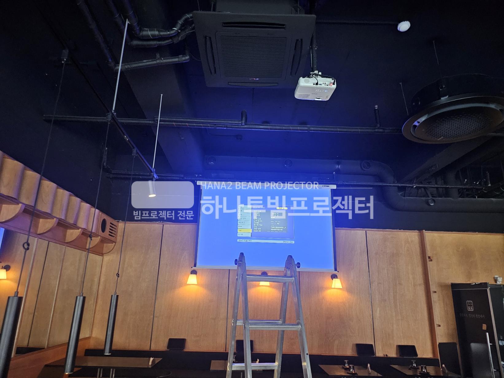 3730978545_KYv4pjNl_fed3a3f0c00068648a48c568afeb1c9ea356498d.jpg 이미지크게보기