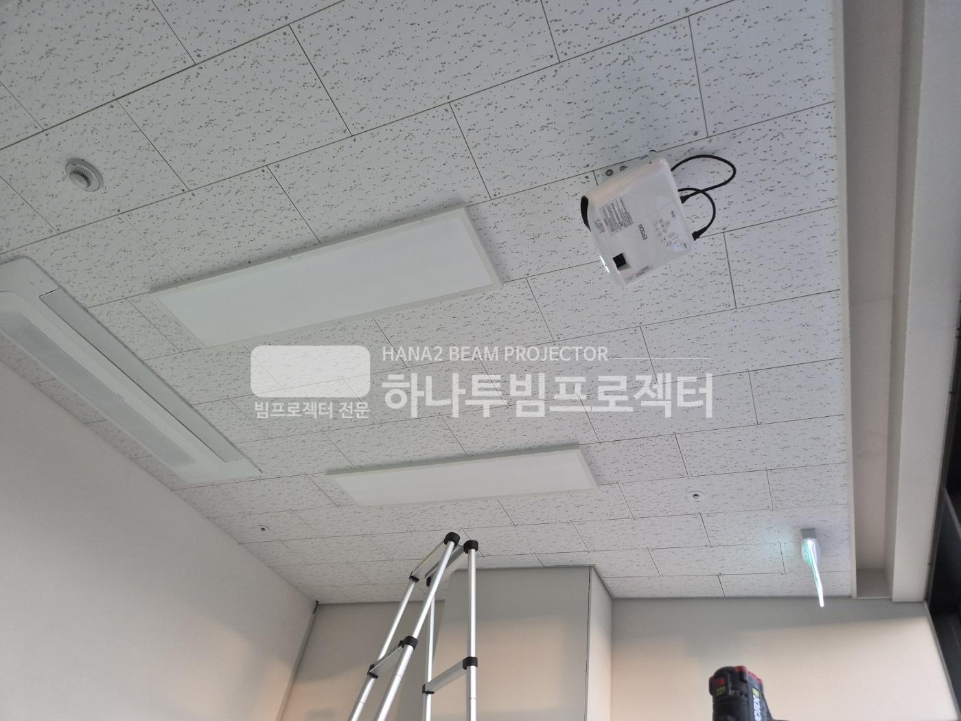 3730978545_LGshDzWX_976f277a8ecf2f33efa227b8ff581c56096af0c8.jpg 이미지크게보기