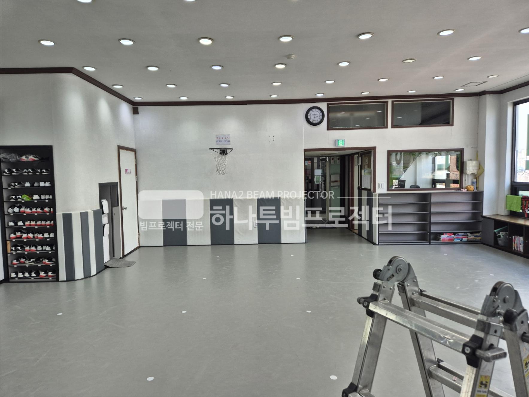 3730978545_LaKrxzq2_a1149fae364666385cdda4941ed5e4754472c574.jpg 이미지크게보기