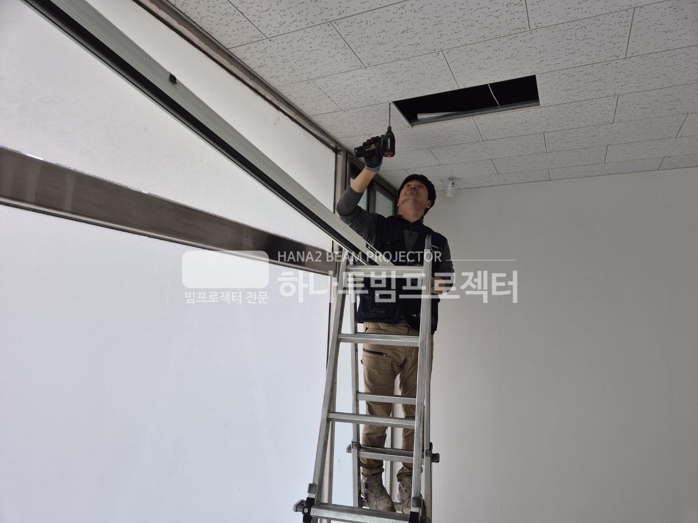 3730978545_Luy9T2JE_b686582da2db7f9c3d8a6ef883d72db6daac3f05.jpg 이미지크게보기