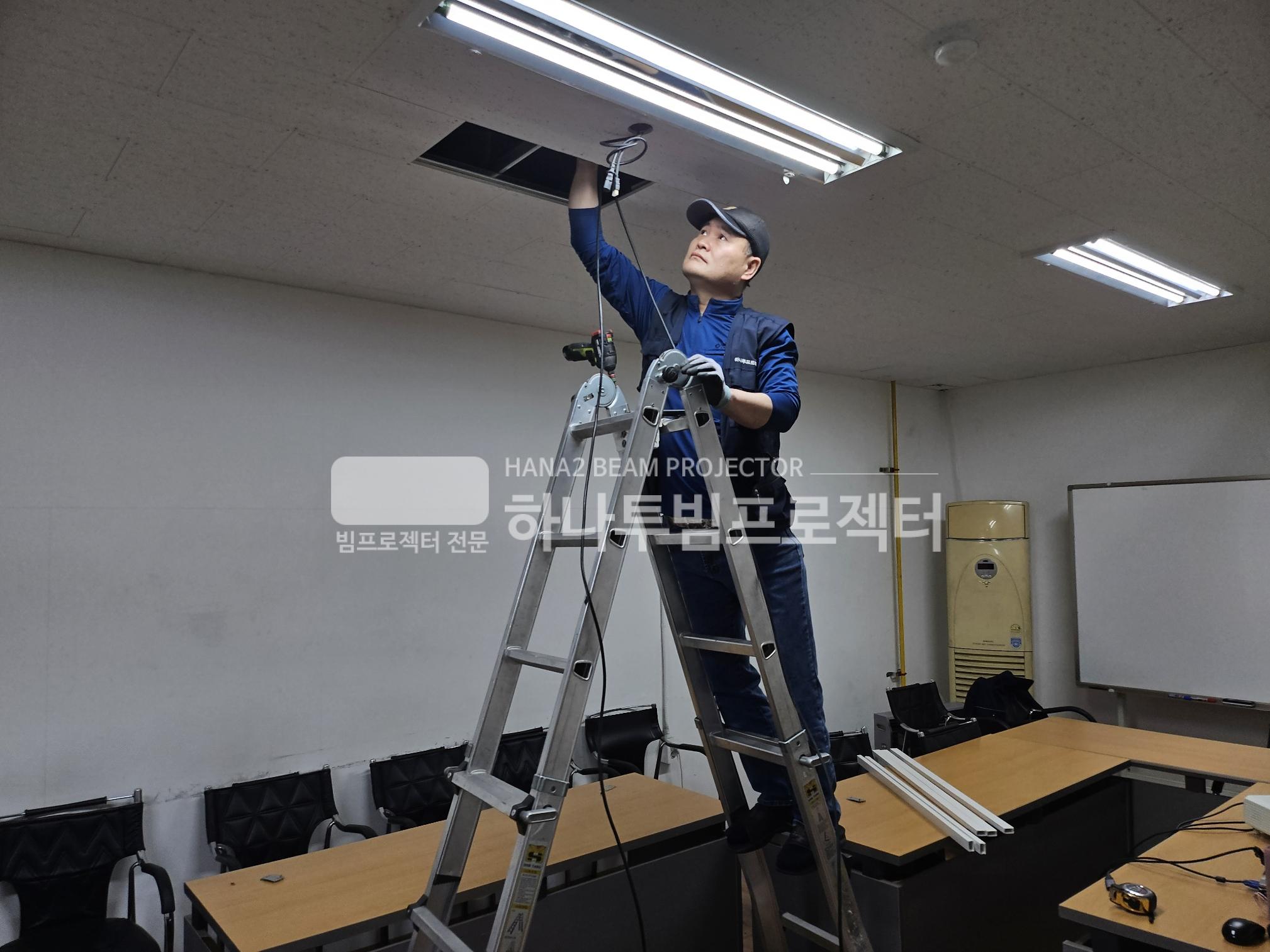 3730978545_MGOy94ag_ca373a51a500c8092813fd9b425c383c65c90662.jpg 이미지크게보기