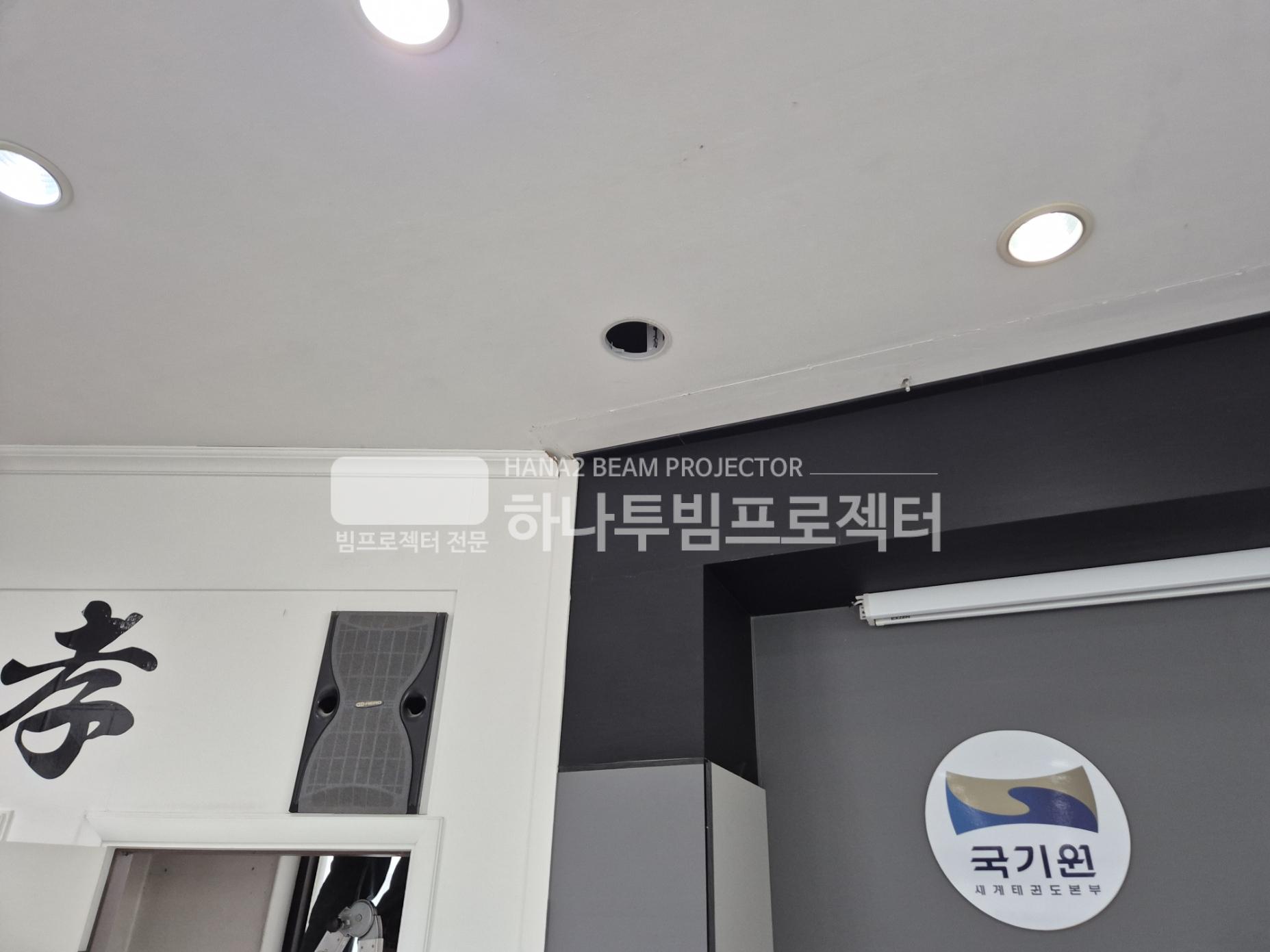 3730978545_MmINAFWn_77095a0e94c9866616f5bf692e1f2677549b9ca9.jpg 이미지크게보기