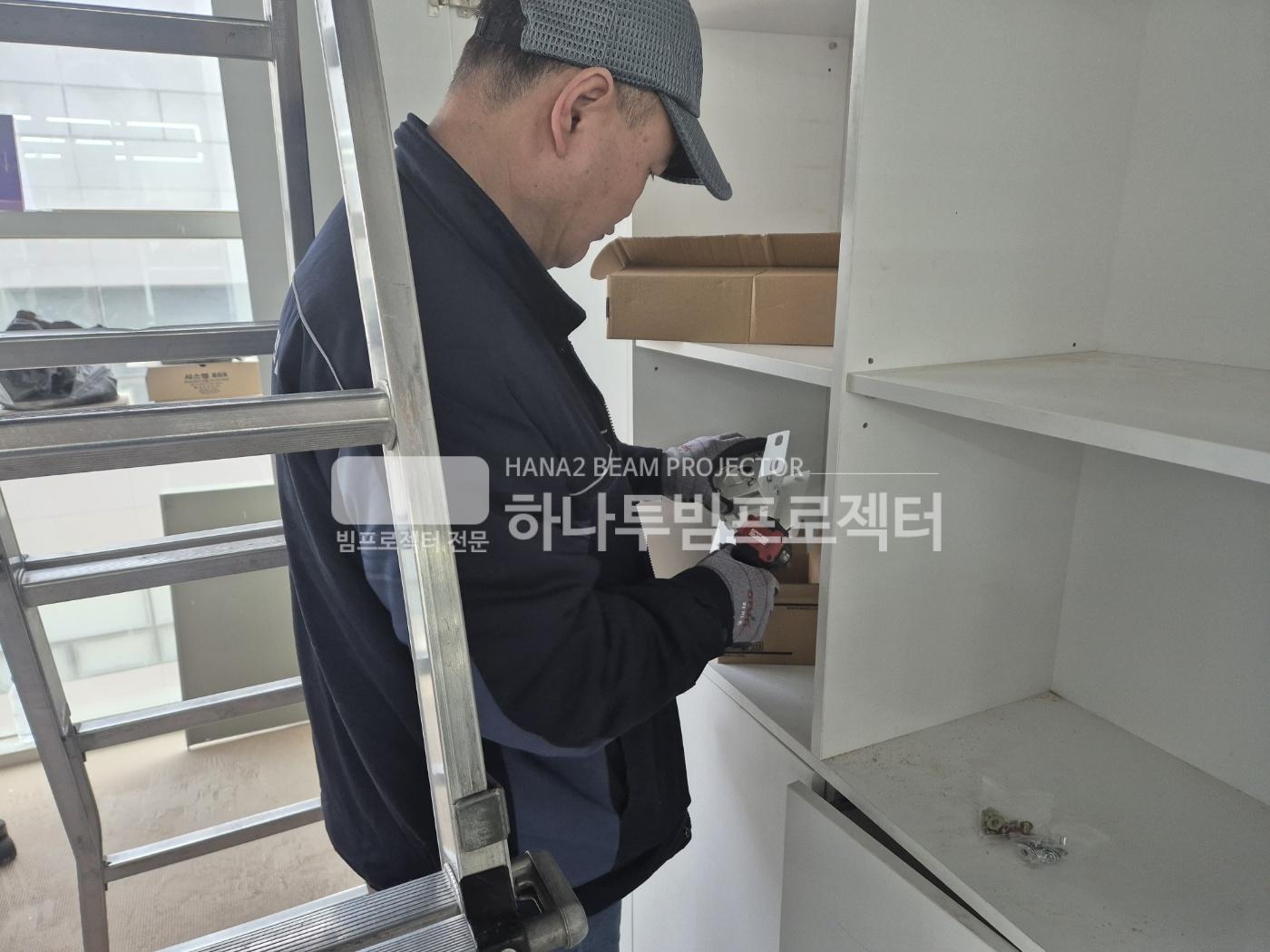 3730978545_NbsVDwIO_675b49e00102fa54a11d7465a45e779e49b59ef8.jpg 이미지크게보기