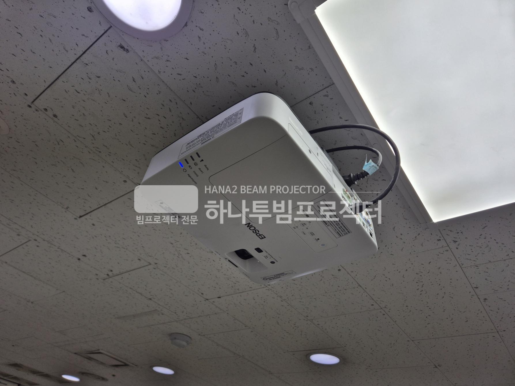 3730978545_PD9m2X1Z_088c2f149c84bb6f320fa5035c52ce6f79bb4a25.jpg 이미지크게보기