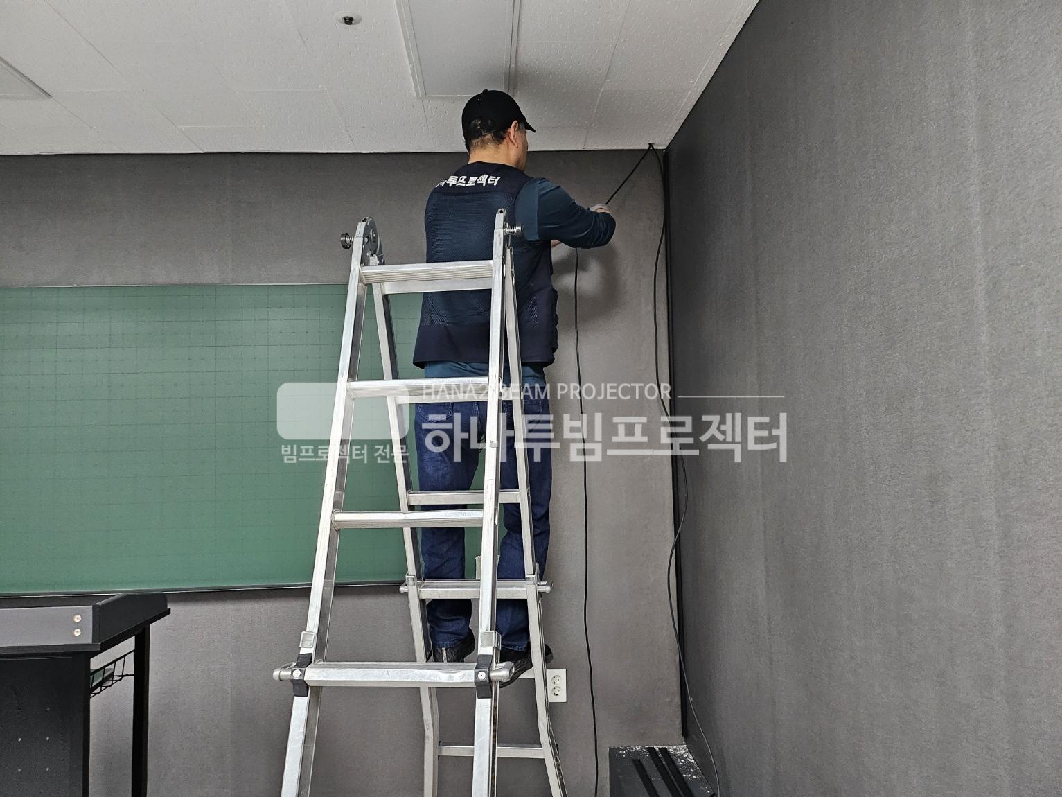 3730978545_TXvyBVMe_4521ccec4a3de30ad6478343e599c061137180ac.jpg 이미지크게보기