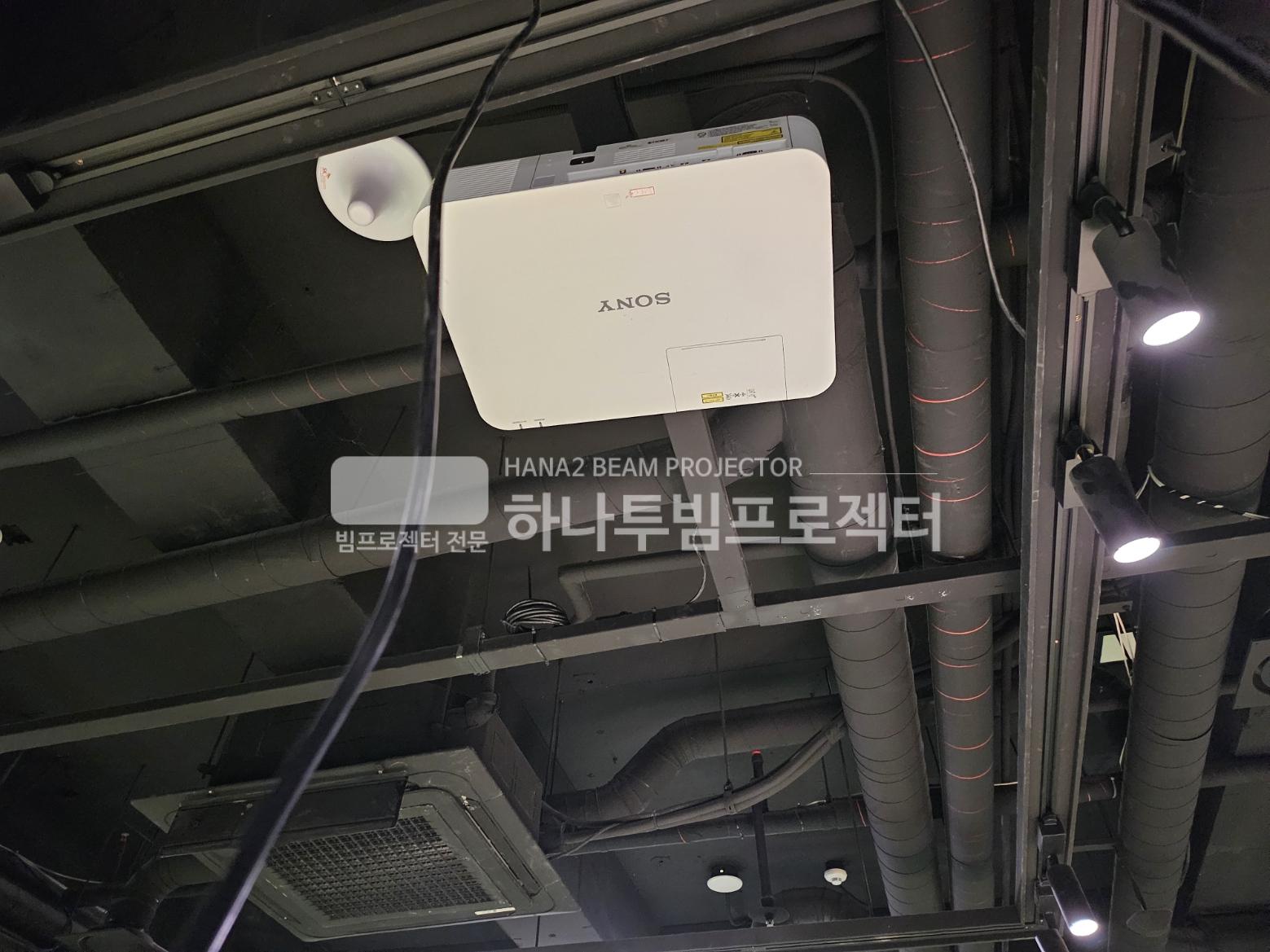3730978545_TuJRb13s_372ac8fdcbbf5bb54eb8c1c83d4e0829d5efbdfc.jpg 이미지크게보기