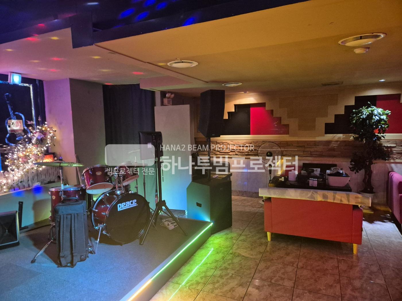 3730978545_Umqh2S8H_50bfa4e00542355f367a5af6743a1d6f7f80573f.jpg 이미지크게보기