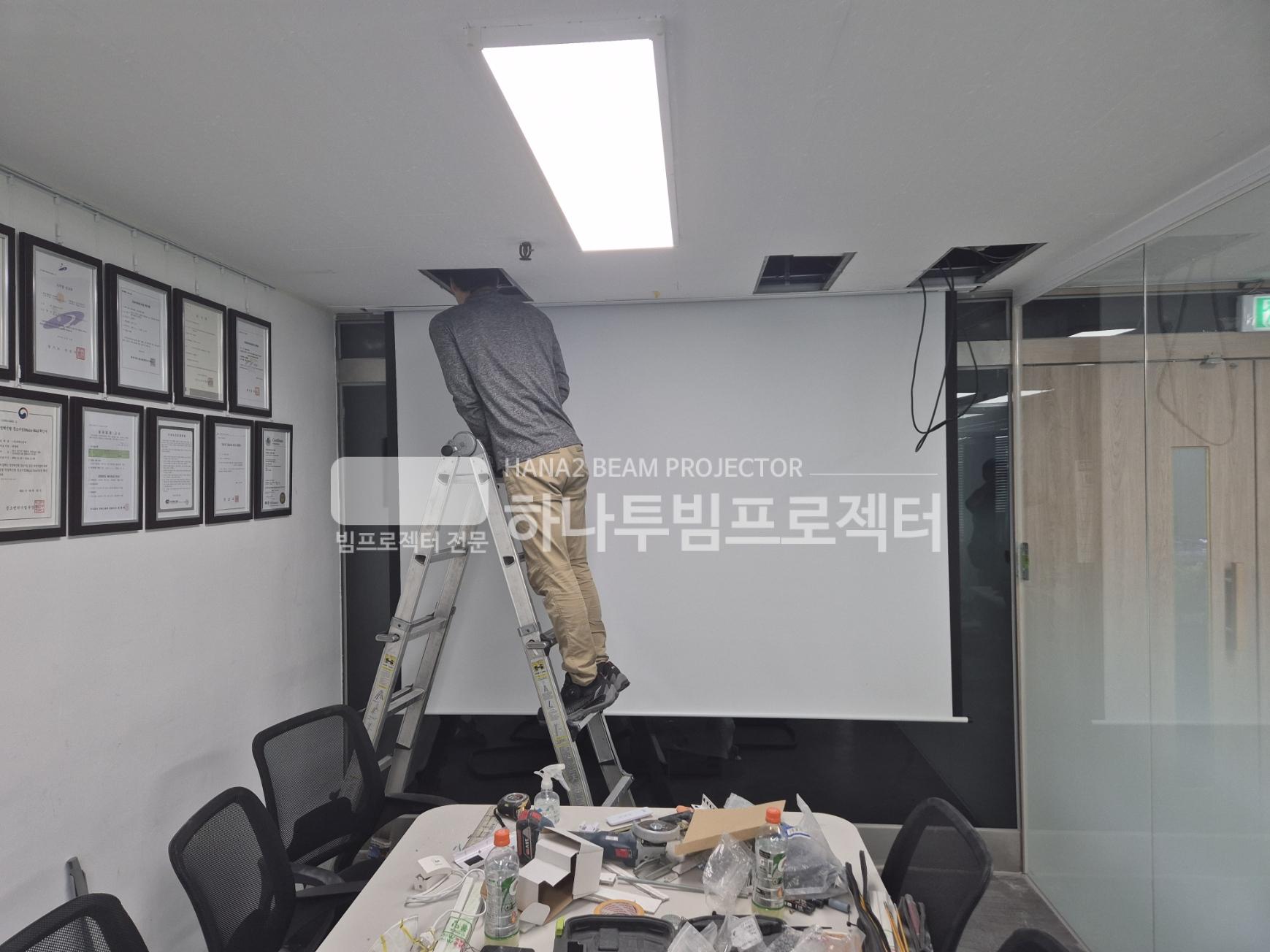 3730978545_UsGk4vQY_53e1667302f1d13f9032fcfab99074e2d5ce62d7.jpg 이미지크게보기