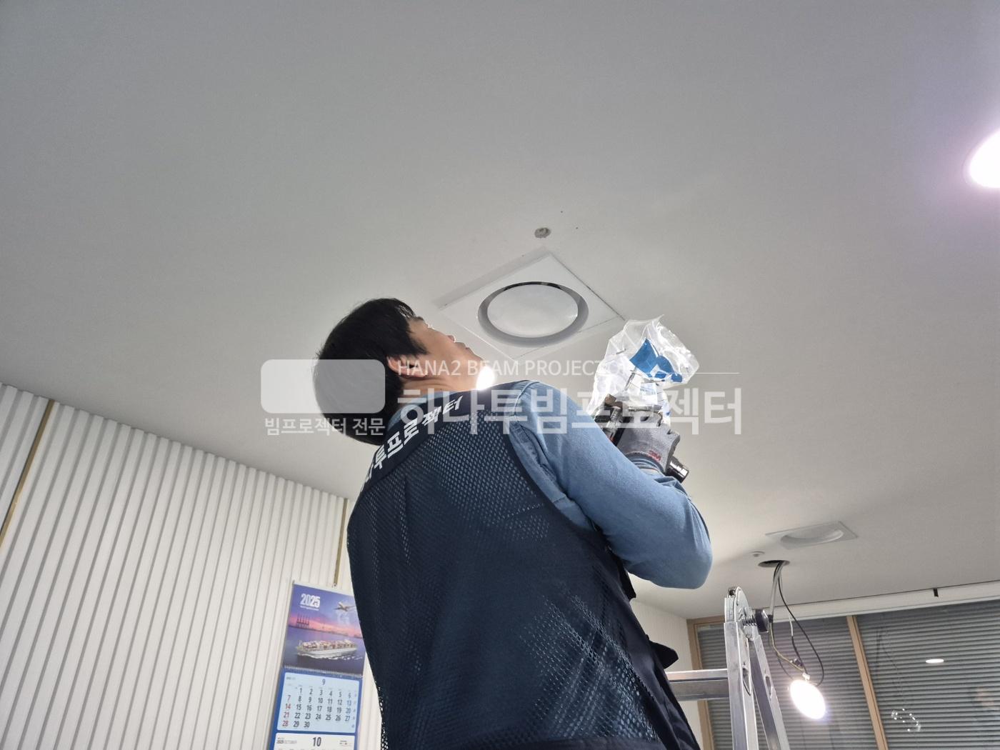 3730978545_VTxAQCMf_4cd1f8f1a9bff46f39cb382afdd682d5d9fdbd5d.jpg 이미지크게보기