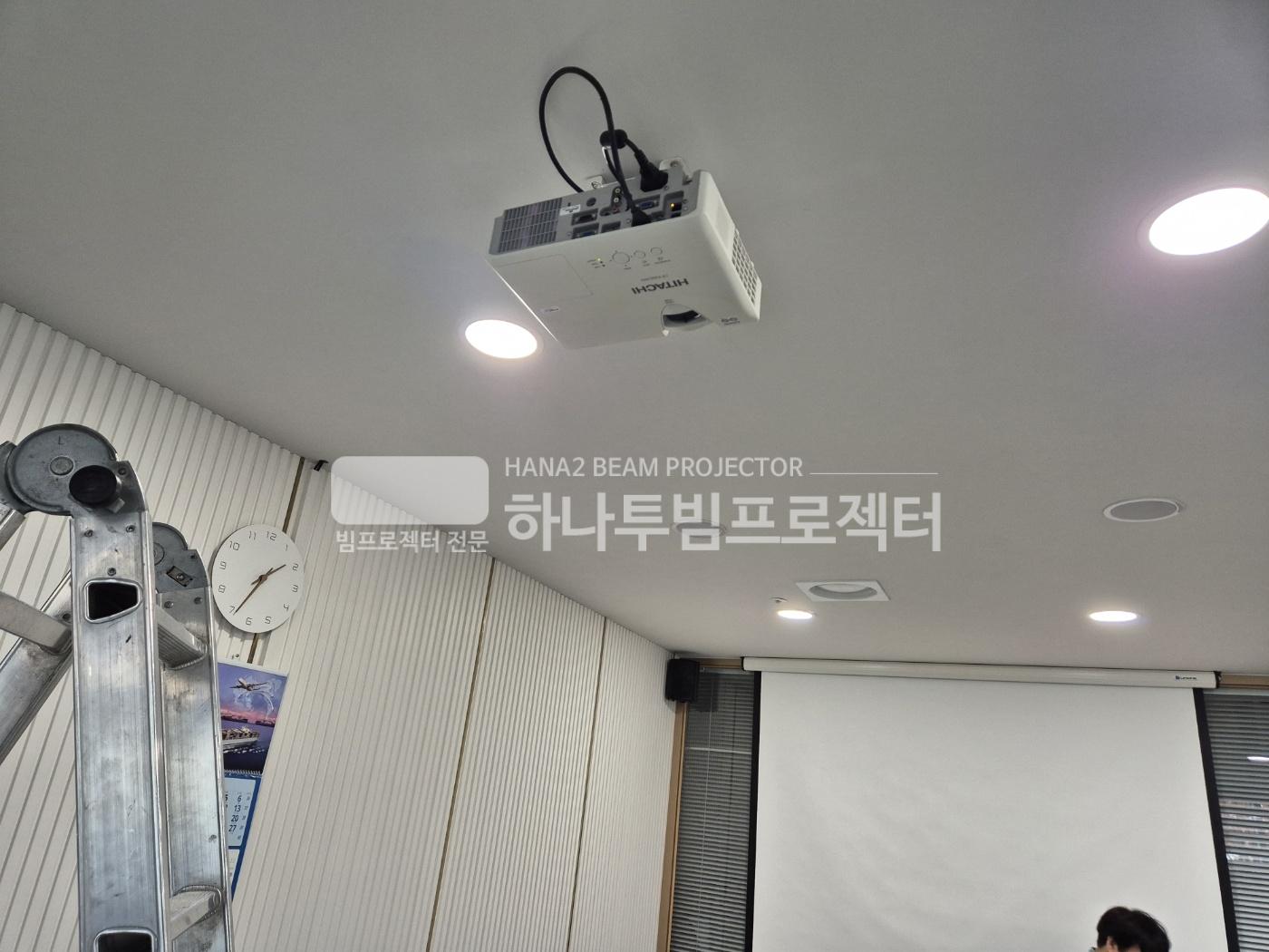 3730978545_WUOts2Ml_fd155e53e5766c1833ce09e3d6ce29ff9259f1e8.jpg 이미지크게보기