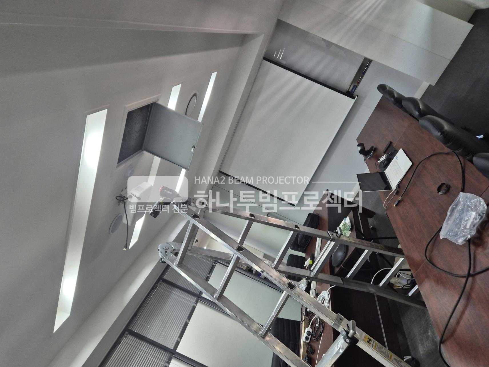 3730978545_Yhg1D7zT_4a99778b90162230ac88855619829c4592f5d006.jpg 이미지크게보기