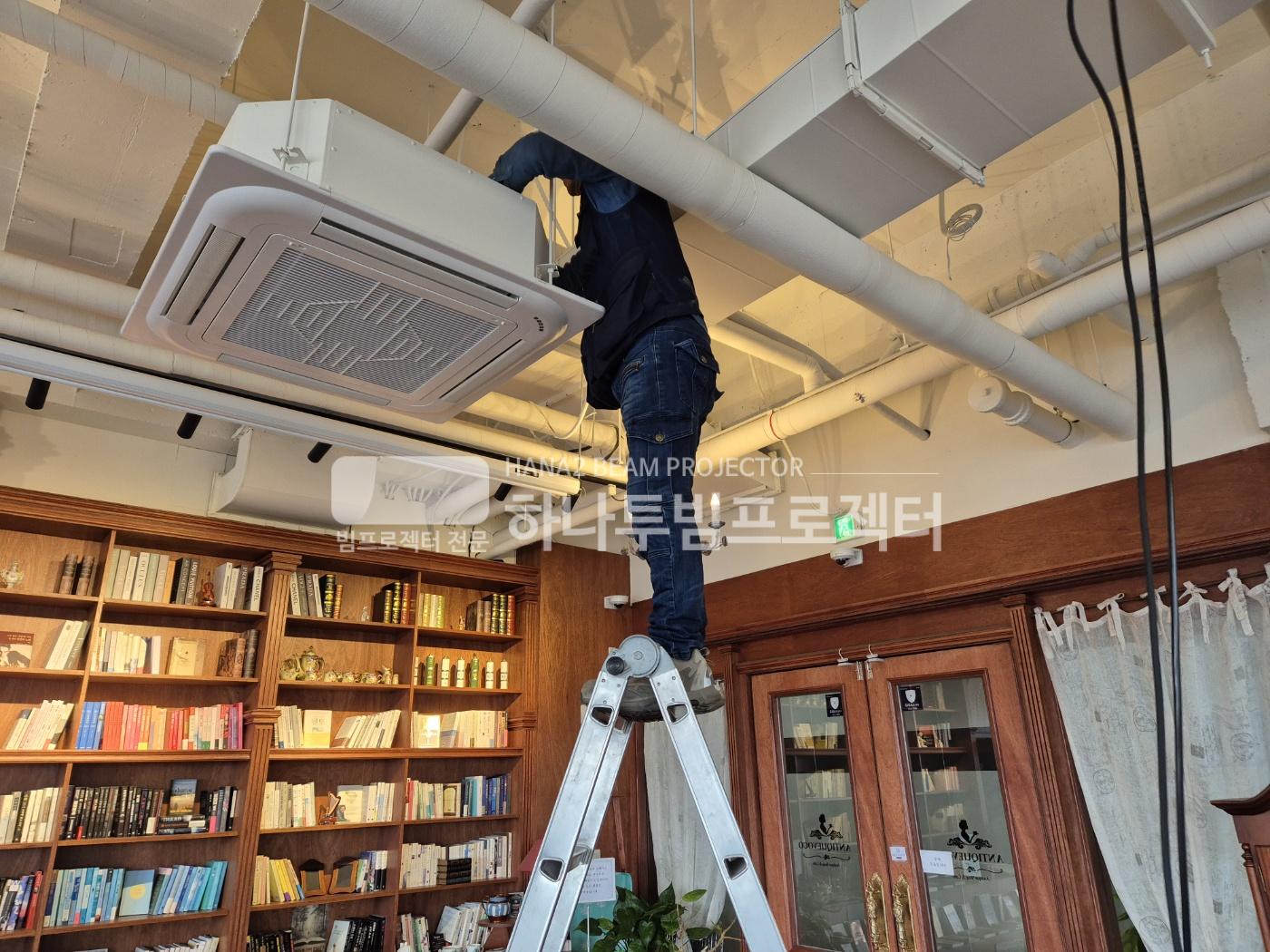 3730978545_Z5Rz2PrS_1acce562e7bbbd388037890189e92b26844e96bf.jpg 이미지크게보기