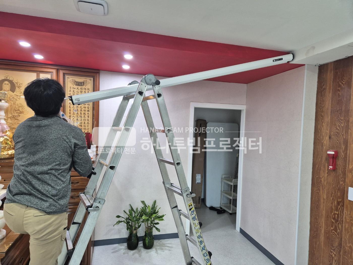 3730978545_ZAQK7063_f9c984c7fed80e2b47926f0b8cf813889087ba1f.jpg 이미지크게보기