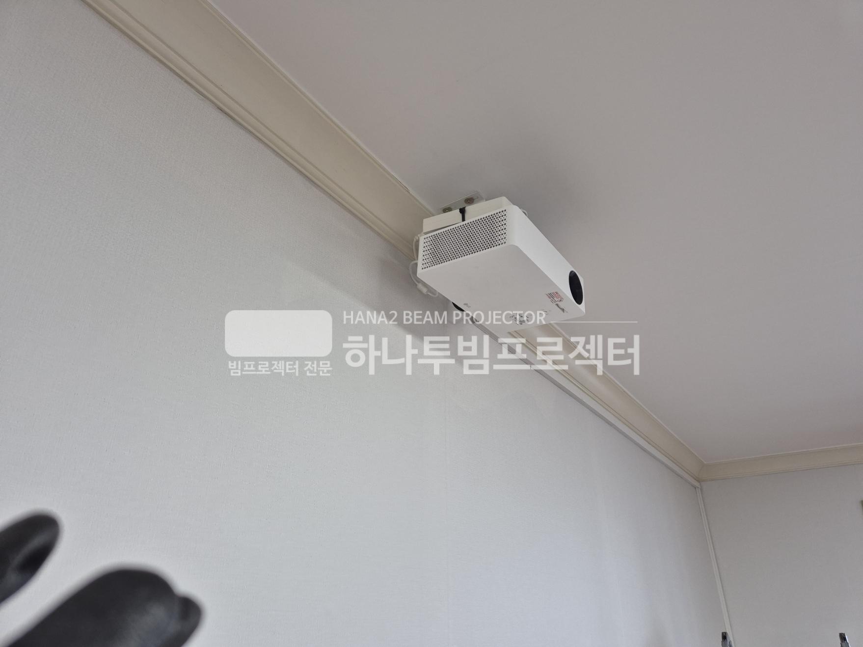 3730978545_ZBnColsS_a534a5fe6b59c2ccafada0fe12922ac0c7f45bf6.jpg 이미지크게보기