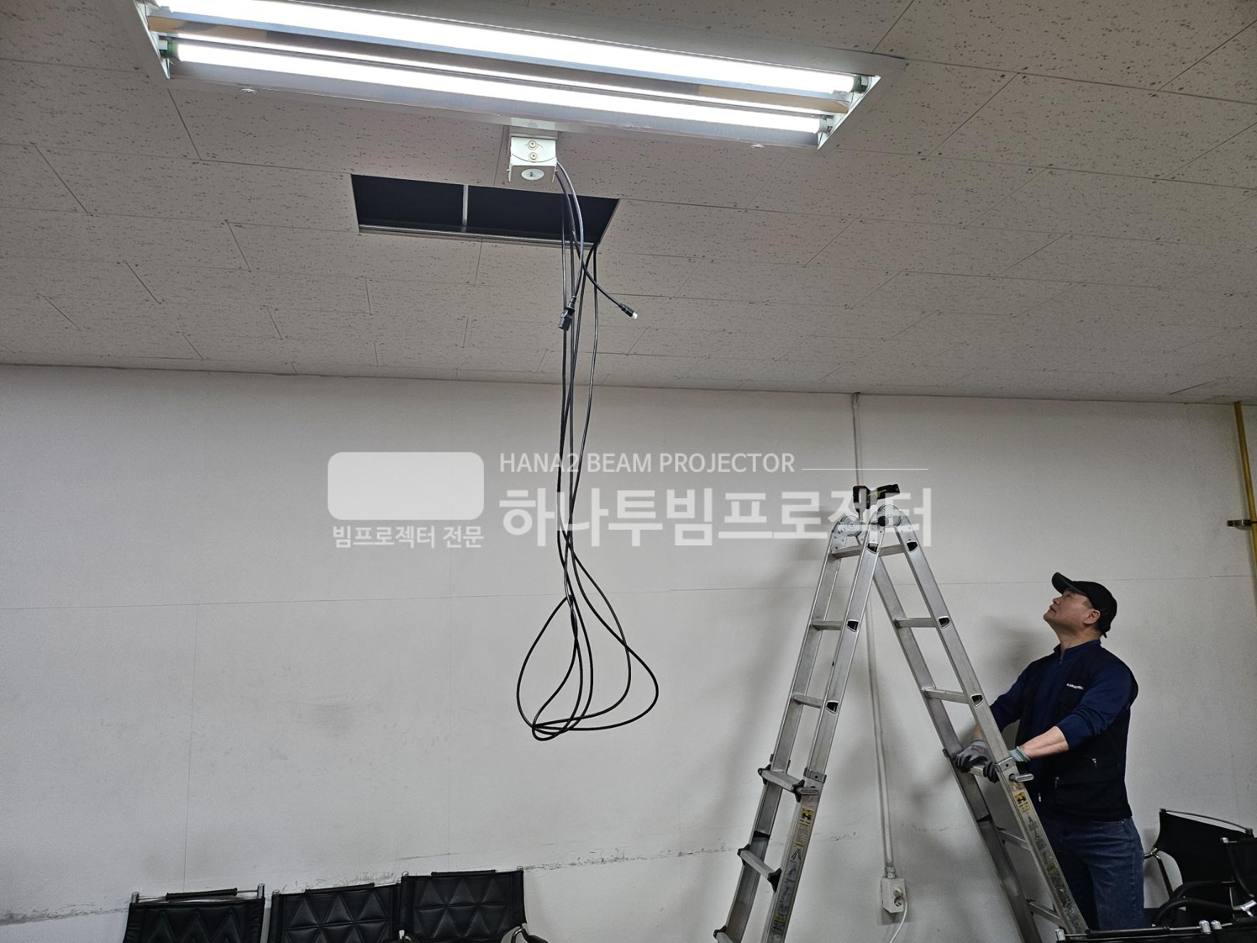3730978545_ZFadcqTy_272f4790b387feeb57854c39bf1eb6a5d2cd33eb.jpg 이미지크게보기