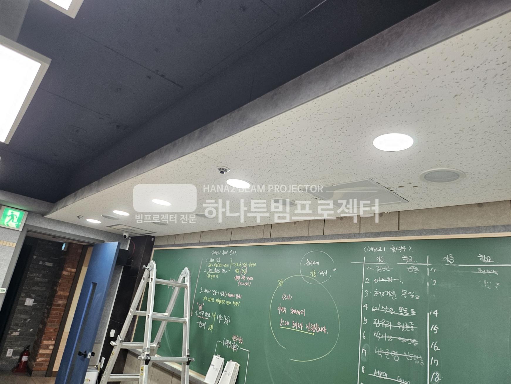 3730978545_ZN1rq4wC_5336f5e77a26e262ee14cb3248de3470d0925fc1.jpg 이미지크게보기