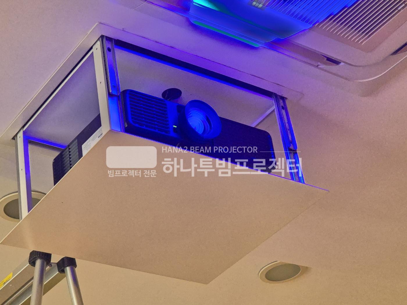 3730978545_aUKYDN87_be182ef18a9f7c74422514e9c8917975e493d501.jpg 이미지크게보기