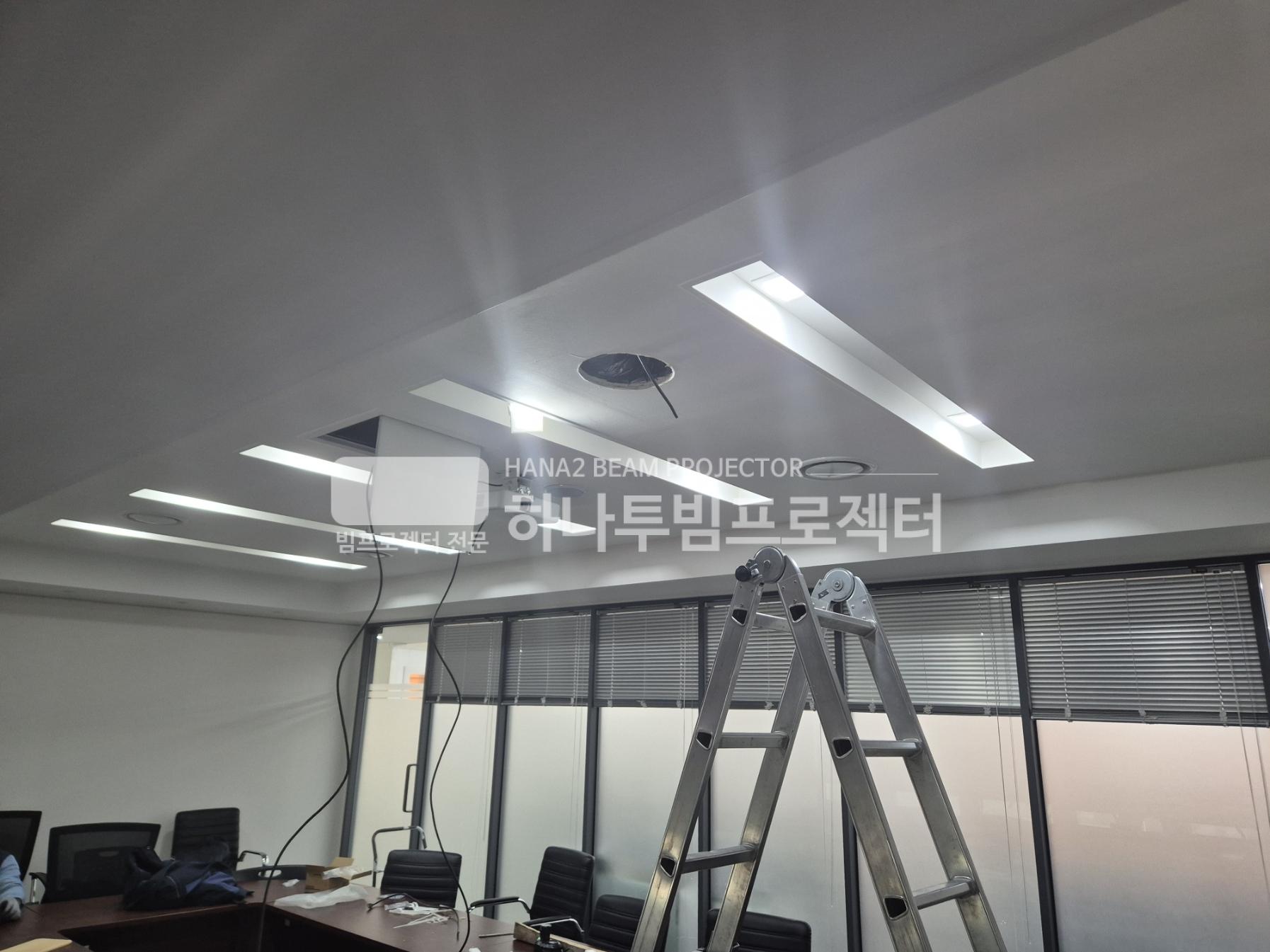 3730978545_bFt0l3jc_00ea23a55e28b7a5e9a25769be89354ccf66aa19.jpg 이미지크게보기