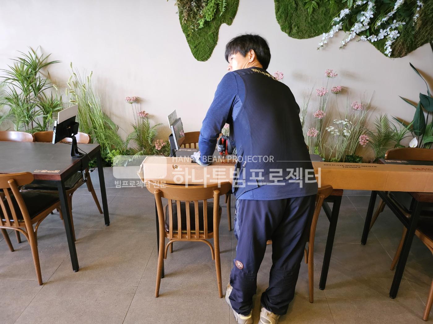 3730978545_eigvfV9C_73963d2d12328c77f86018ede359132e232db169.jpg 이미지크게보기