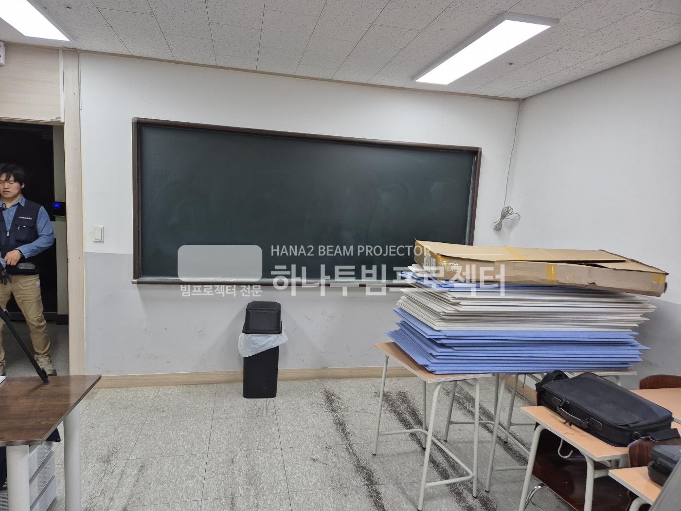 3730978545_mhDviW2M_7df00c3c098ee5bef7d1e9d9903feb127df24efe.jpg 이미지크게보기