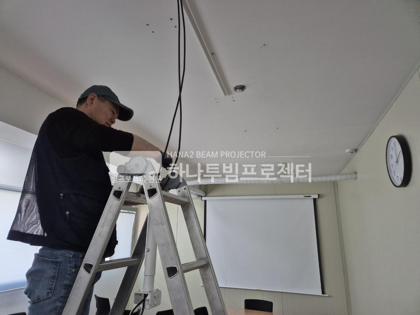 3730978545_misEGFoQ_dd721e17ab7af18f238a86d98c9e222d80d7e008.jpg 이미지크게보기