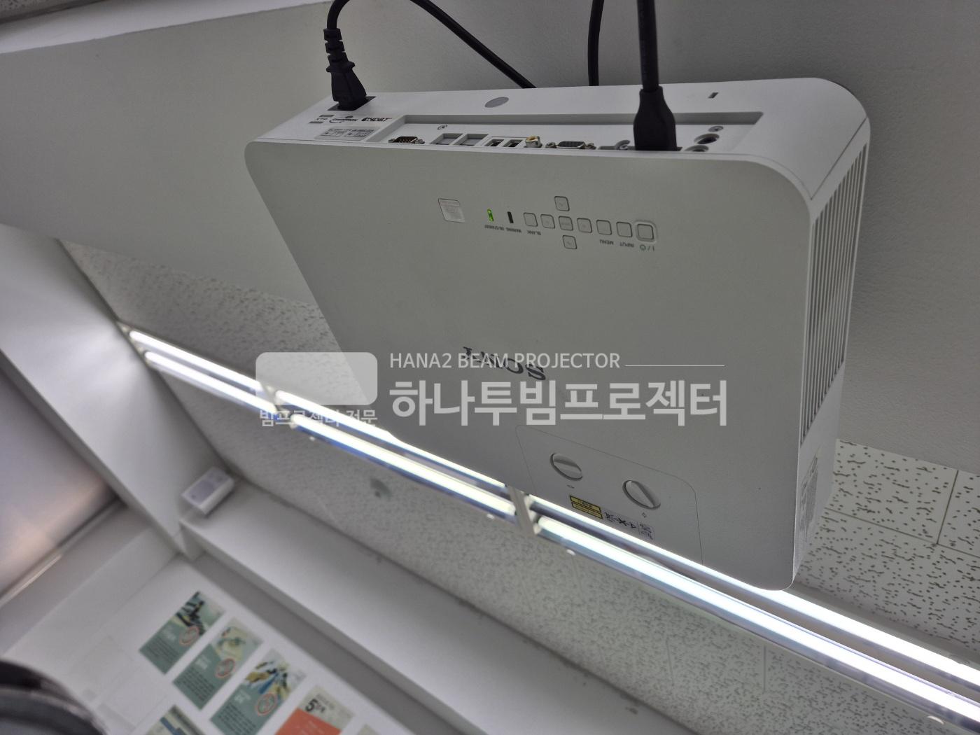 3730978545_nUFYWxLb_aa203d1c2a6610e108fb9981996a70fba1b4058d.jpg 이미지크게보기