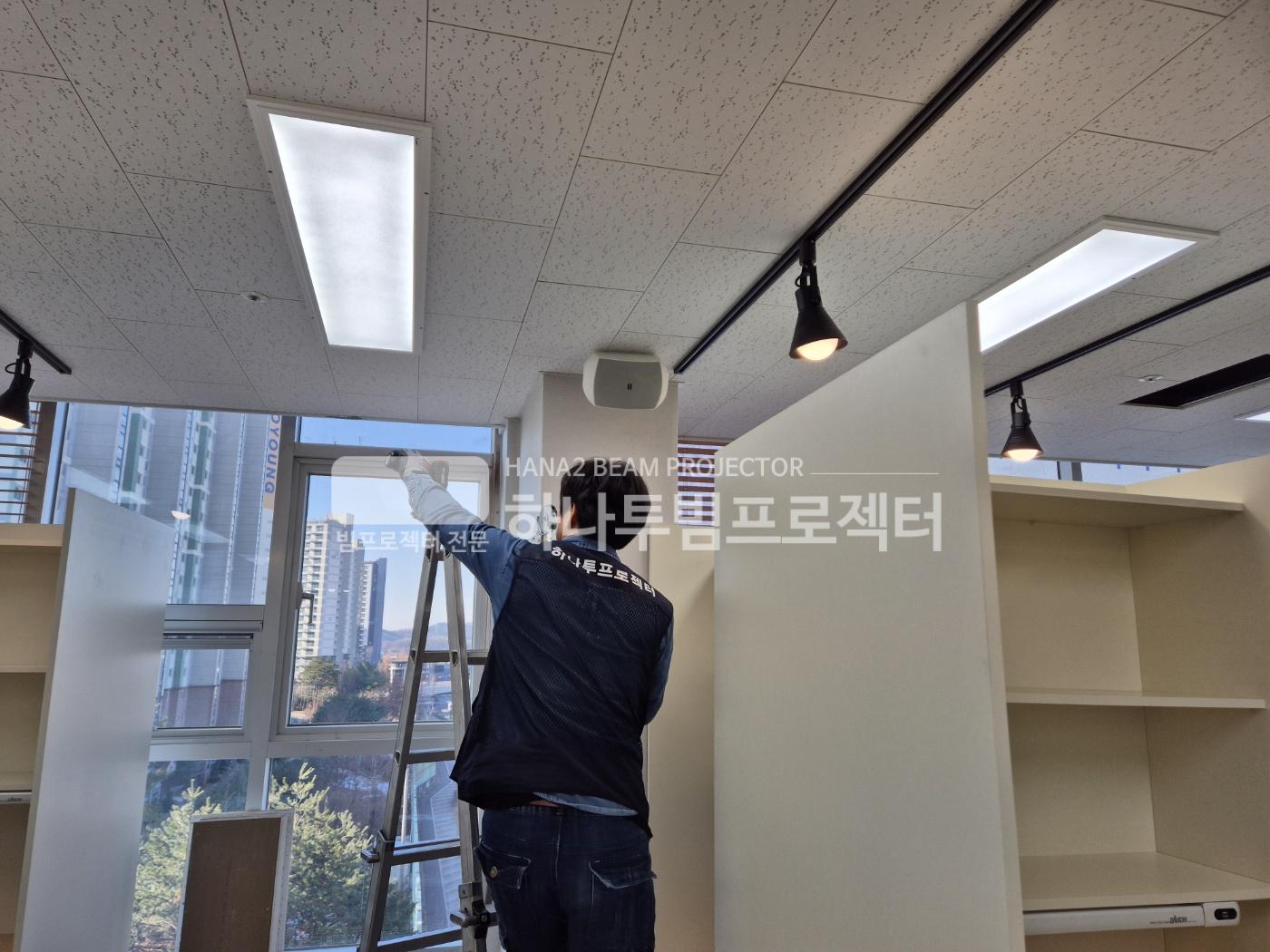 3730978545_p407CqgE_682d8010f0ca7b706c1f47cb8de76d23965df4a7.jpg 이미지크게보기