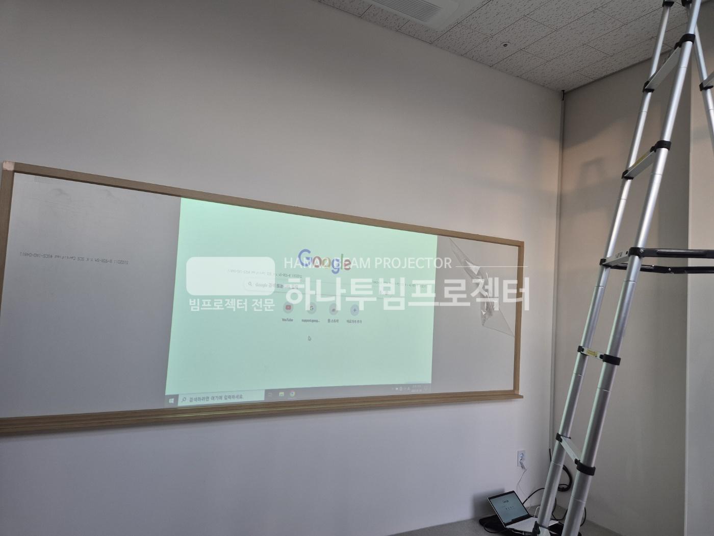 3730978545_pFX2LqDG_9542dfb7419f094b335af5901b89e3e2e5f81e1e.jpg 이미지크게보기