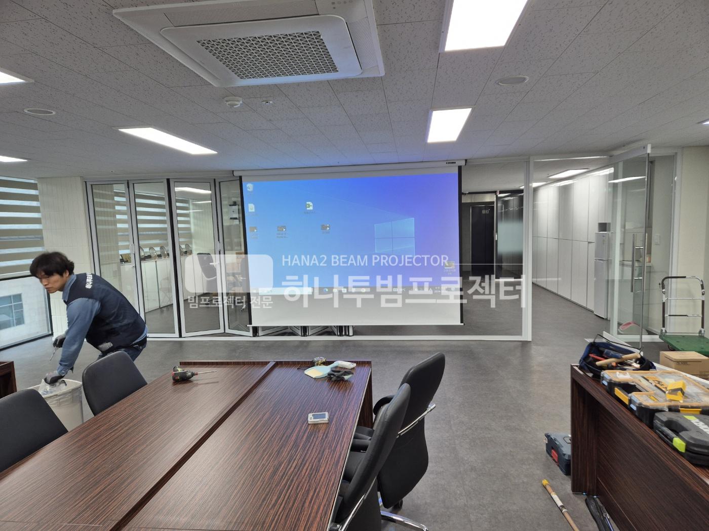 3730978545_qWhsEpIz_2dbc3a27f3c0d1e15065d7d0e3c44aab45f9bc16.jpg 이미지크게보기