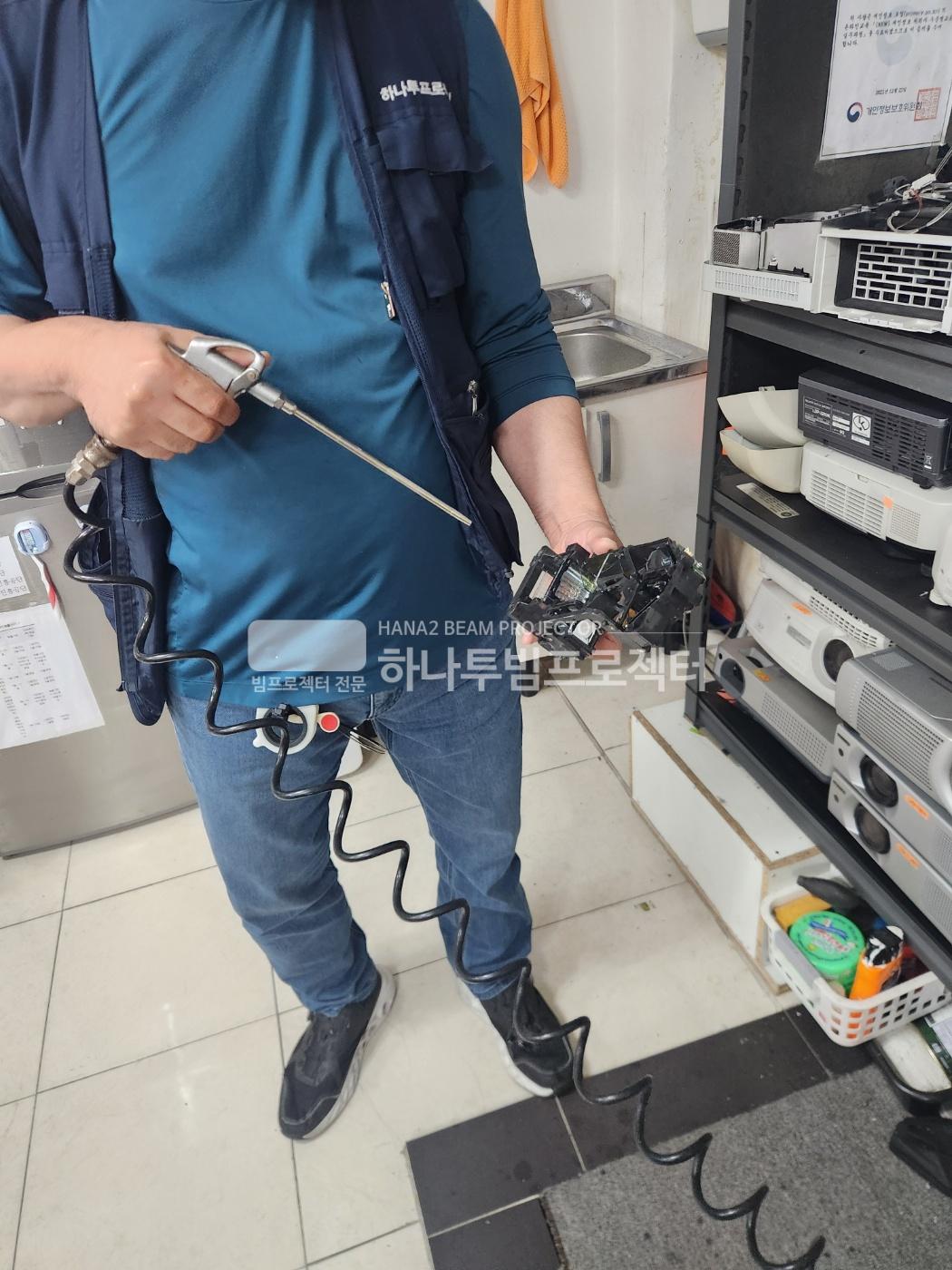 3730978545_r3fglYDX_942ae35dbb17d8a1fd055b3d8da0a48bbfb8aa74.jpg 이미지크게보기