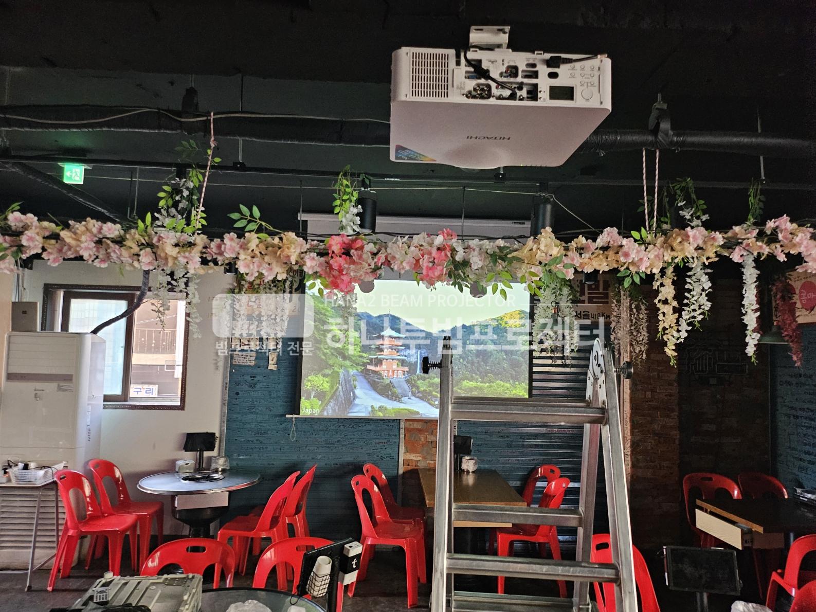 3730978545_sWwbozJI_a083e52ab7c76b3a5db8778aecff853a97416c0d.jpg 이미지크게보기