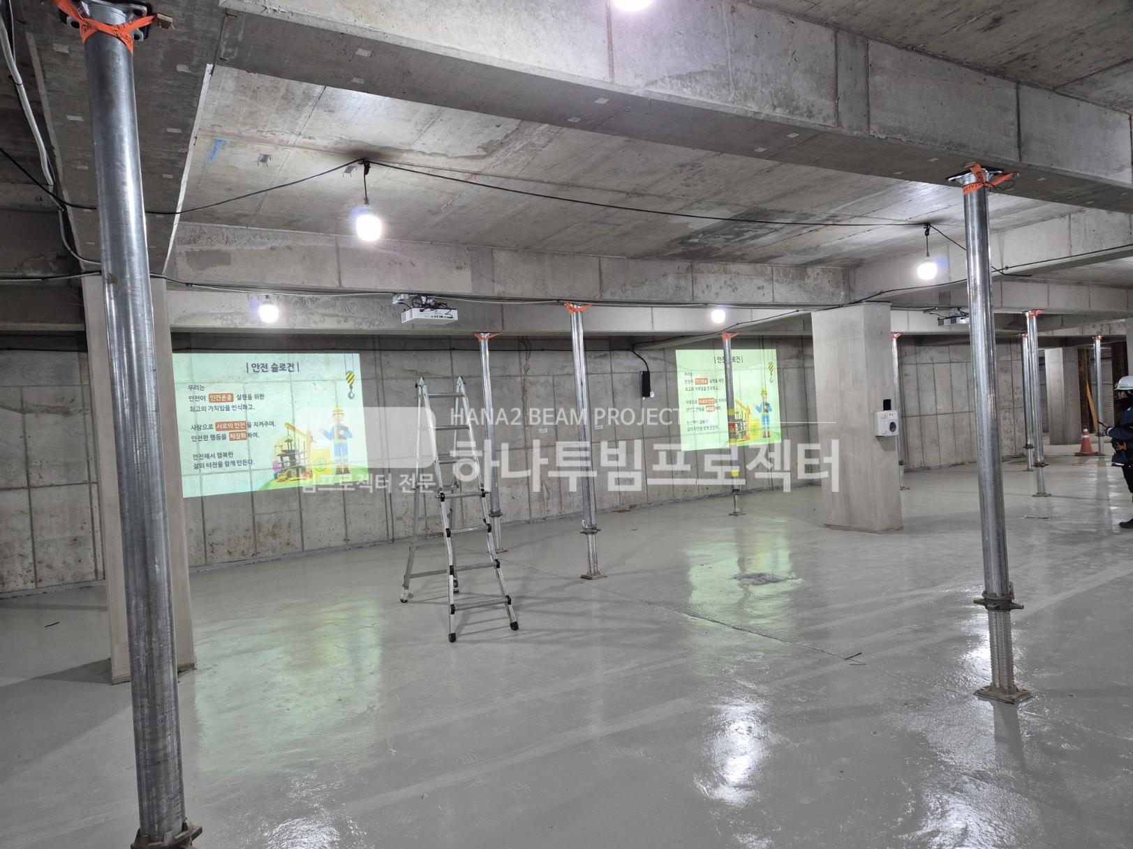 3730978545_ueGkQzLm_3250e0021b7890f64f3da4b248449264ad15c3bf.jpg 이미지크게보기