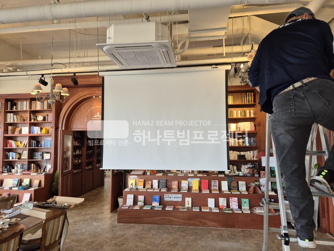 3730978545_vaNqelG7_2382e56566523c5846d8977bfbaee495c719f636.jpg 이미지크게보기