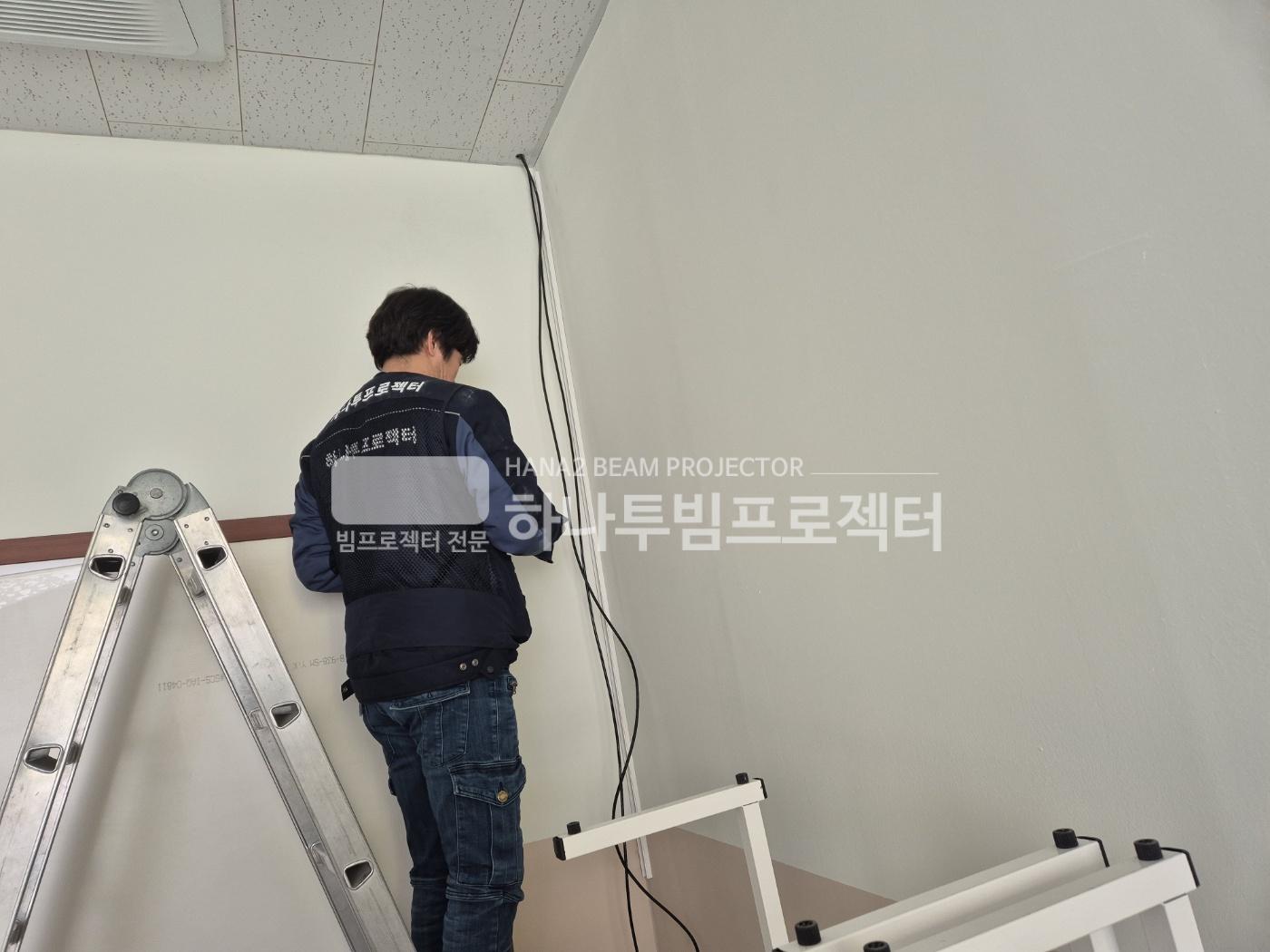 3730978545_wb2TLqsu_597e85dbe0fbe904dd4f77e2bfad7a5e3d5de024.jpg 이미지크게보기