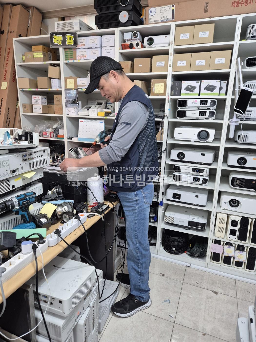 3730978545_zI3x8ueQ_210d4c8a207f0f0338a0396fe4f7a352bf2d1e80.jpg 이미지크게보기